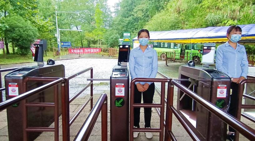 明創第三代社?？ㄗx卡器助力旅游景區實現三級應用